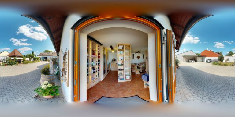 Weingut-Zimmervermietung-Kahrer-08232022_162319