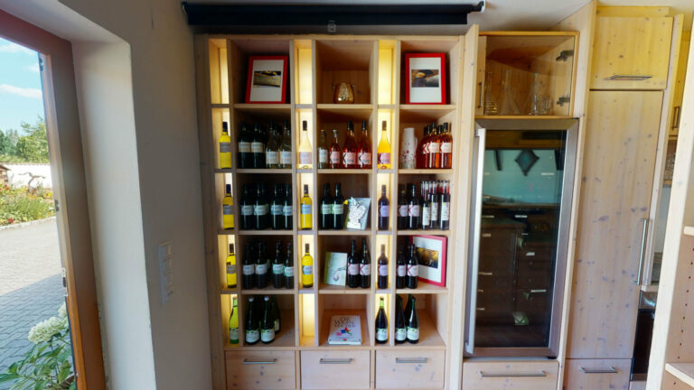 Weingut-Zimmervermietung-Kahrer-08232022_162741