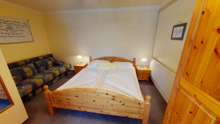 Weingut-Zimmervermietung-Kahrer-08232022_163010