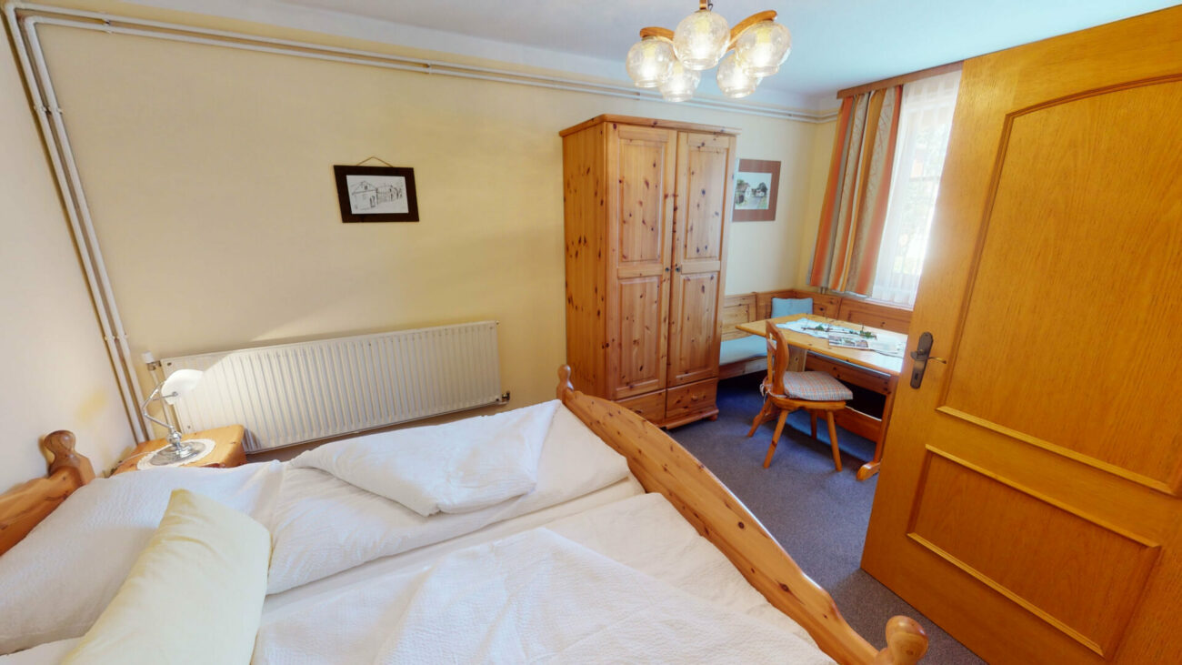 Weingut-Zimmervermietung-Kahrer-08232022_163040